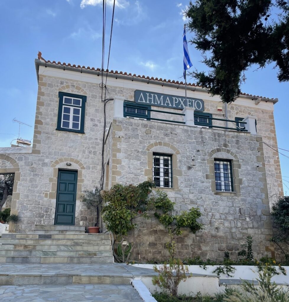 Κρανίδι: Υπογράφηκε η σύμβαση για το έργο Συντήρηση του Δημαρχείου Ερμιονίδας